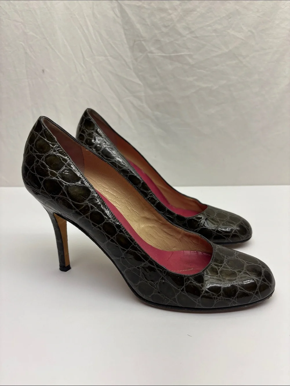Kate Spade Croc embossed pumps in size 9 B, box 27